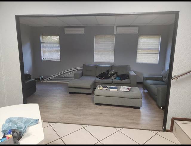 OFFICE PROPERTY TO RENT IN NORTHGATE